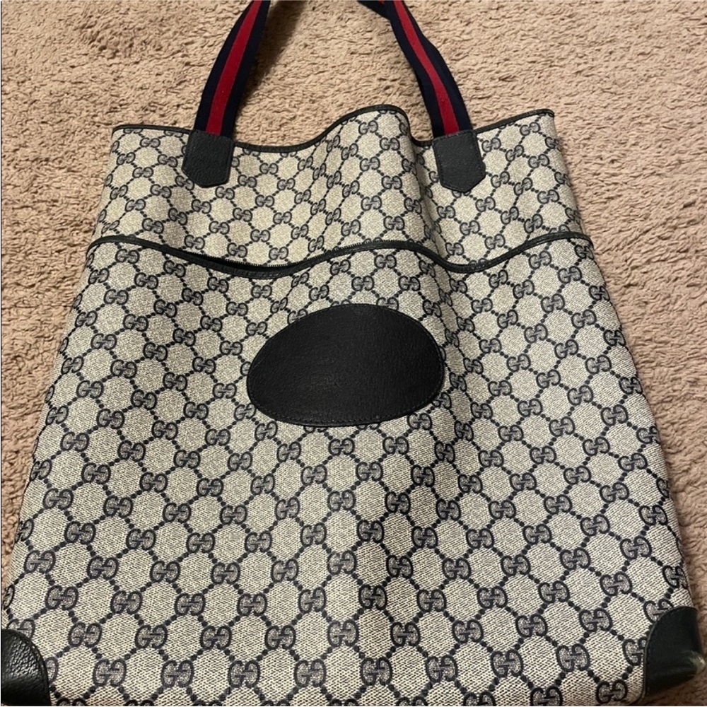 Rare vintage Navy Gucci tote w/ front pocket and red & navy stripe straps.